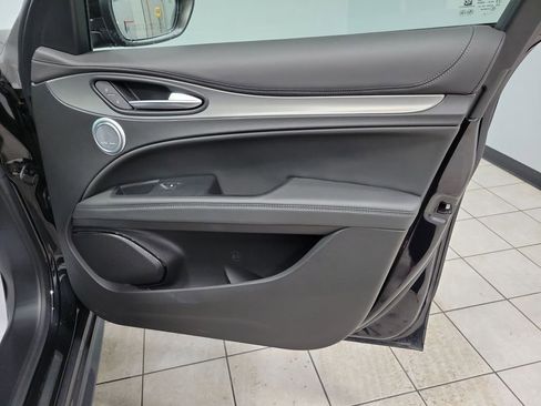 Used 2024 Alfa Romeo Stelvio Ti AWD/4WD image 31