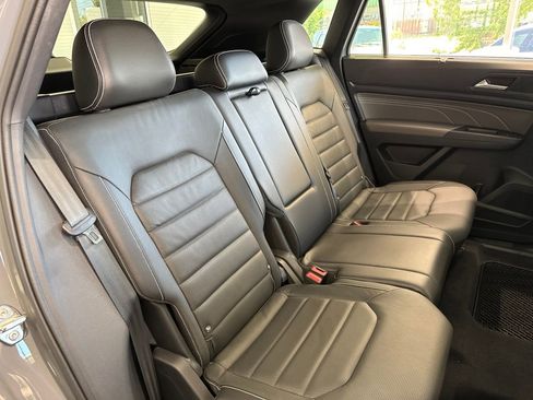 Used 2023 Volkswagen Atlas Cross Sport SEL Premium R-Line AWD/4WD image 44