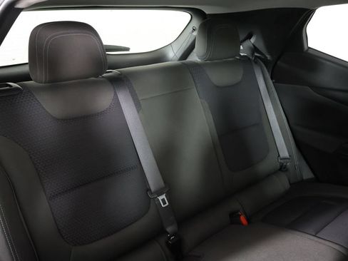 Used 2023 Chevrolet Bolt EUV LT FWD image 31