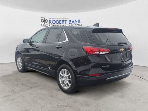 Used 2023 Chevrolet Equinox LT image 3