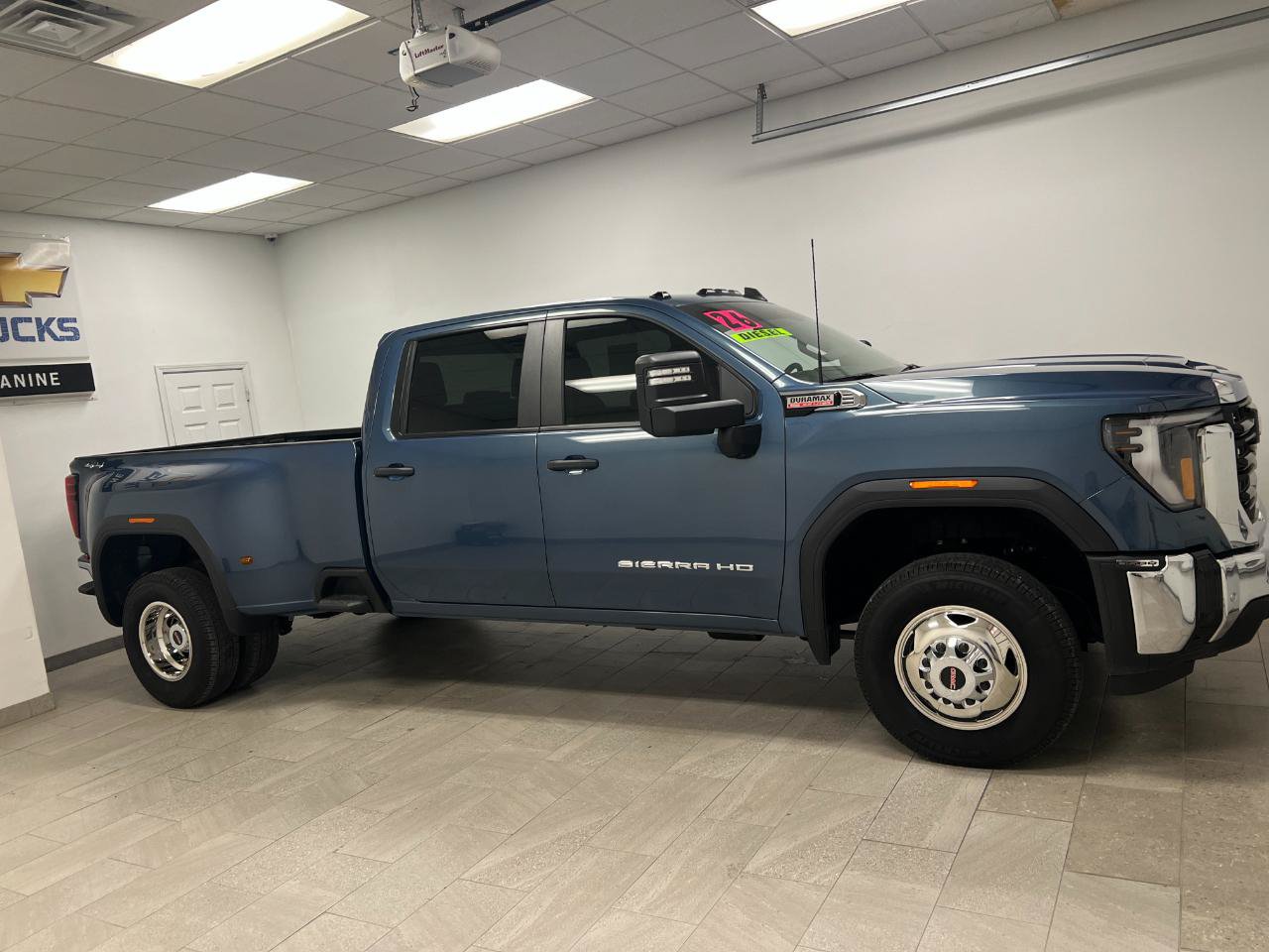 Used 2026 GMC Sierra 3500 Pro w/ 1SA Pro Safety Plus Package AWD/4WD image 13
