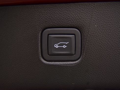 Used 2024 Chevrolet Blazer LT w/ Convenience Package FWD image 35