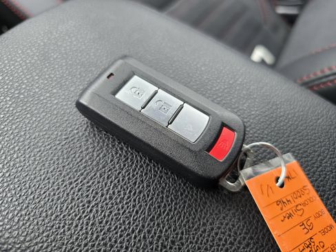 Used 2025 Mitsubishi Outlander Sport SE image 27