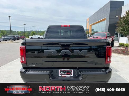 New 2026 RAM 2500 Laramie AWD/4WD image 19
