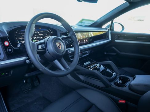 New 2026 Porsche Cayenne E-Hybrid image 4