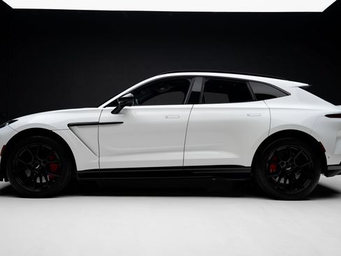 Used 2023 Aston Martin DBX 707 AWD/4WD image 17