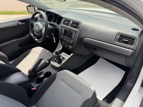 Used 2018 Volkswagen Jetta S FWD image 21