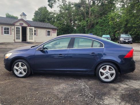 Used 2012 Volvo S60 T5 w/ Climate Pkg FWD image 5