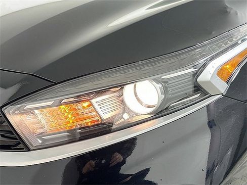 Used 2024 Kia Forte LXS w/ LXS Technology Package image 24