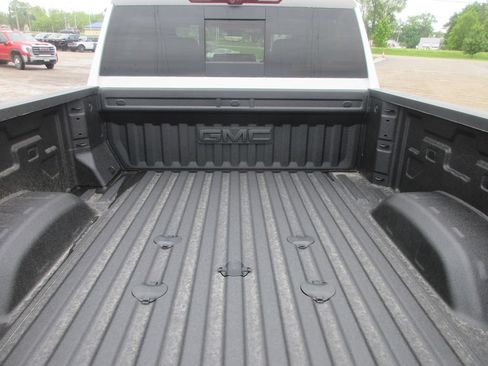 New 2026 GMC Sierra 2500 Denali w/ Denali Reserve Package AWD/4WD image 7