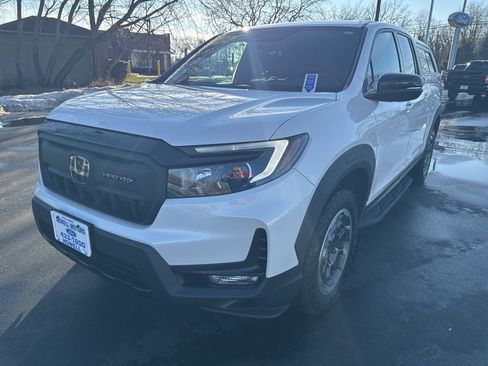 Used 2024 Honda Ridgeline Black Edition image 3