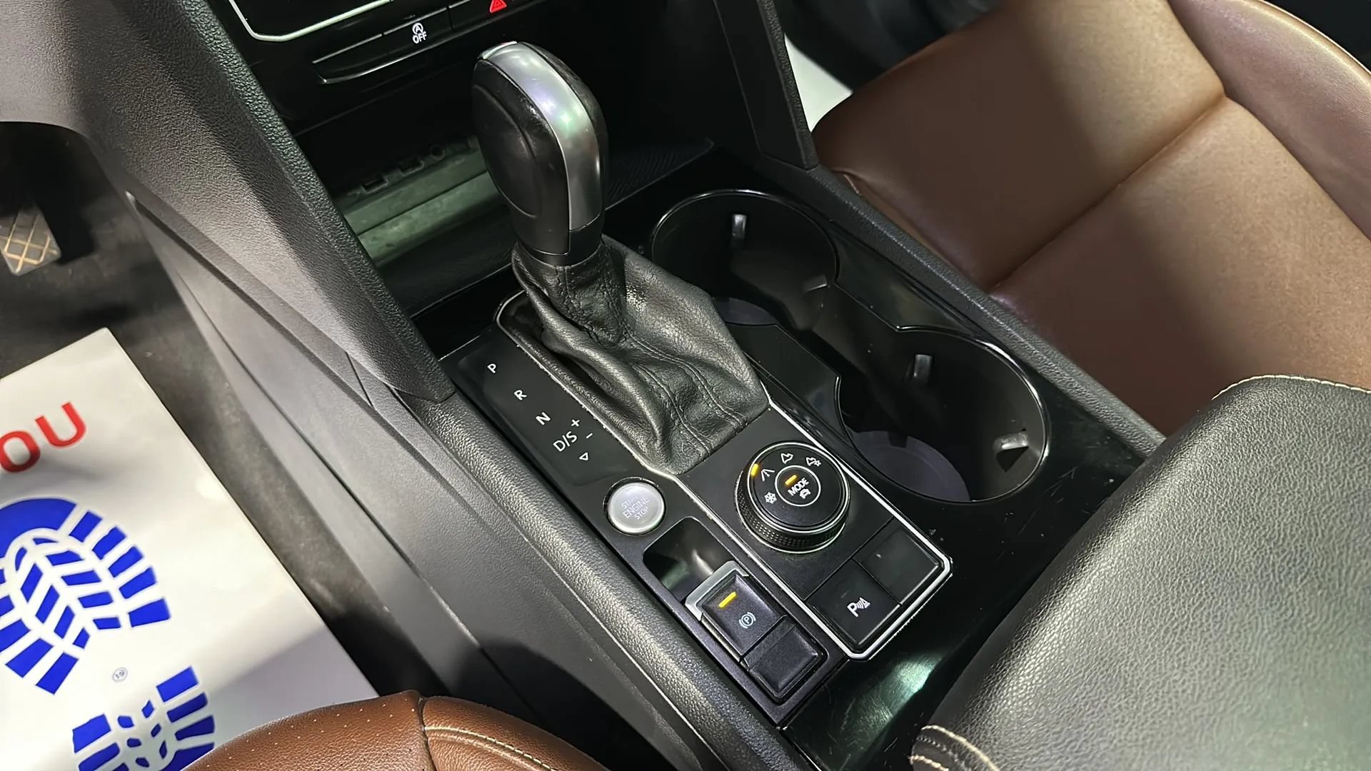 Used 2021 Volkswagen Atlas SEL AWD/4WD image 29
