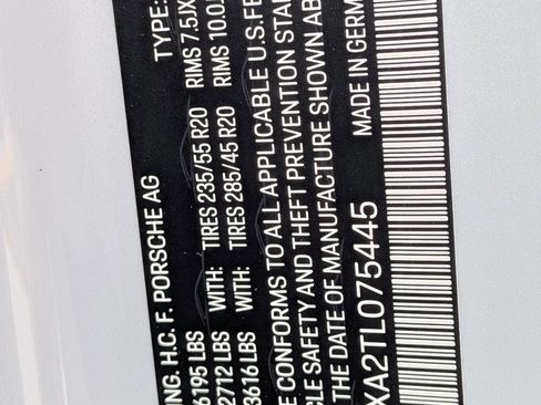 New 2026 Porsche Macan Electric image 29