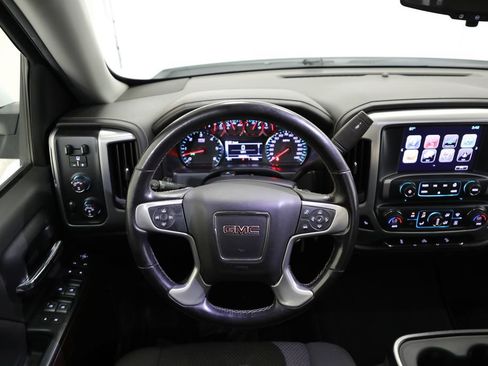 Certified 2019 GMC Sierra 1500 SLE w/ SLE Value Package AWD/4WD image 4