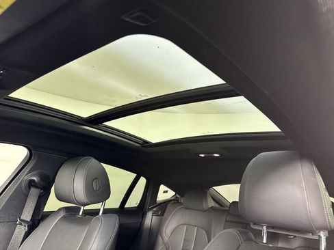 Used 2022 BMW X6 xDrive40i w/ Climate Comfort Package image 19