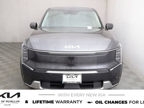 New 2026 Kia EV9 Light RWD image 2