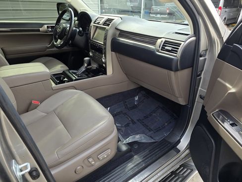 Used 2020 Lexus GX 460 Premium image 36