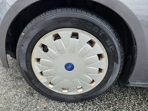 Used 2013 Ford Focus SE w/ Super Fuel Economy (SFE) Pkg image 9