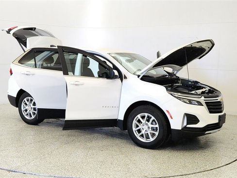 Used 2024 Chevrolet Equinox LT FWD image 10