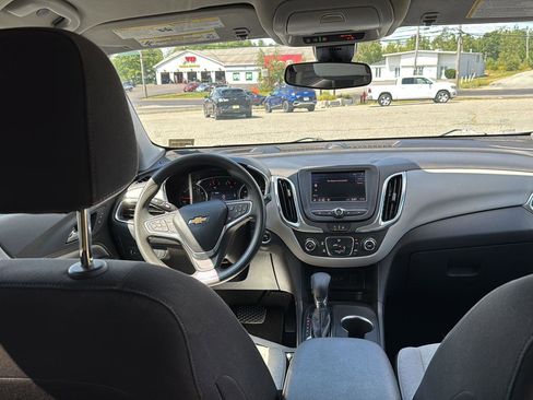 Used 2022 Chevrolet Equinox LT image 21
