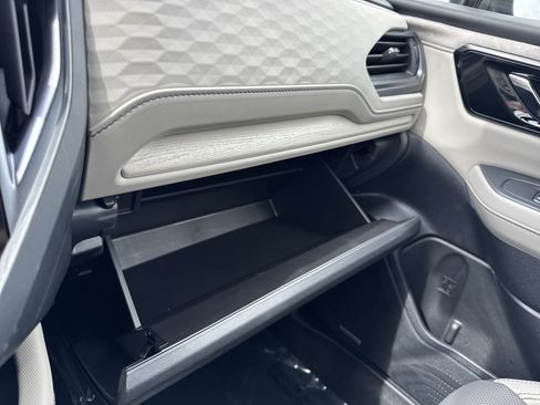 Used 2025 Subaru Forester Limited image 25