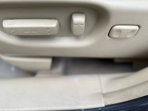 Used 2009 Honda CR-V EX-L image 17