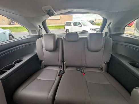 Used 2018 Honda Odyssey Elite image 10