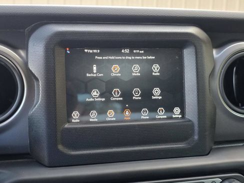 Used 2023 Jeep Wrangler Sport AWD/4WD image 14