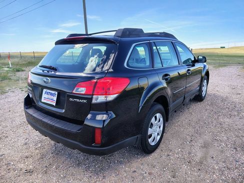 Used 2013 Subaru Outback 2.5i AWD/4WD image 5