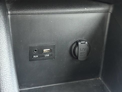 Used 2017 Kia Forte LX image 27