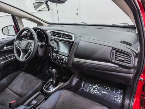 Used 2018 Honda Fit EX image 21