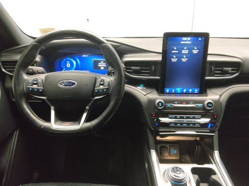Used 2020 Ford Explorer ST w/ ST Street Pack image 22