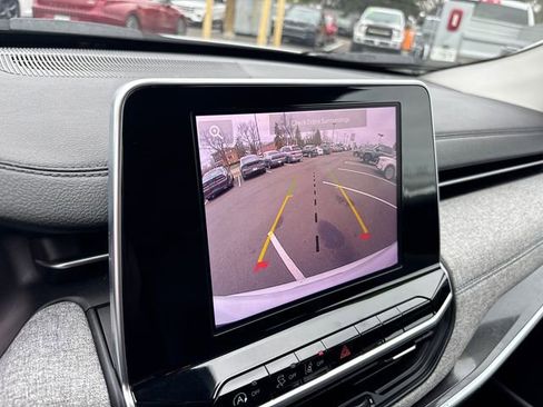 Used 2022 Jeep Compass Latitude w/ Convenience Group image 21