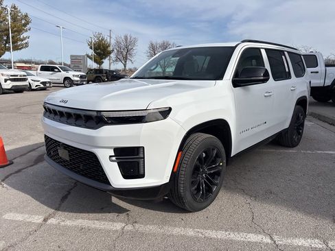 New 2026 Jeep Grand Wagoneer Summit image 13