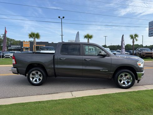 Used 2019 RAM 1500 Big Horn AWD/4WD image 2