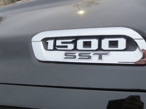 Used 2025 RAM 1500 Big Horn AWD/4WD image 12