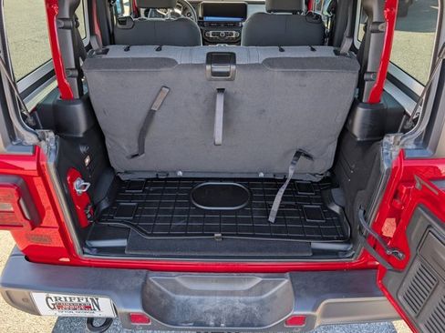 Used 2024 Jeep Wrangler Sport S image 14