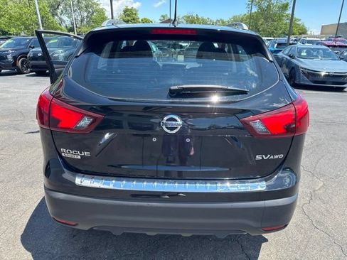 Used 2017 Nissan Rogue Sport SV w/ SV Premium Package AWD/4WD image 15