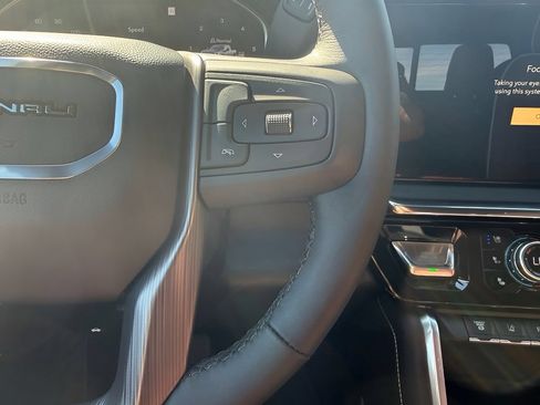 New 2026 GMC Sierra 2500 Denali Ultimate AWD/4WD image 17