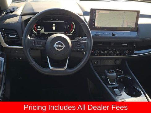 Used 2024 Nissan Rogue SL w/ SL Premium Package FWD image 11