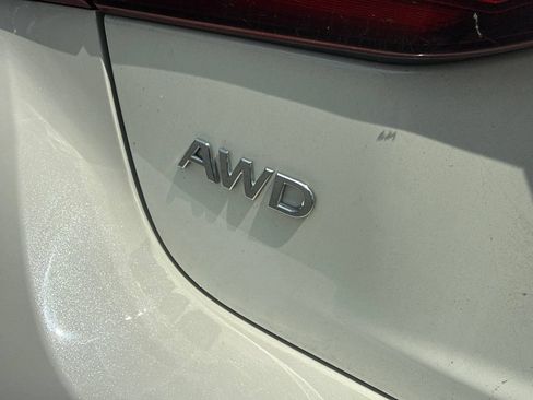 Used 2019 INFINITI Q50 Luxe w/ Essential Package (3.0T Luxe) AWD/4WD image 7
