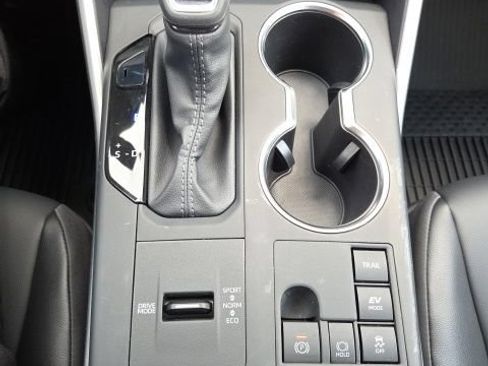 Used 2026 Toyota Highlander XLE AWD/4WD image 19