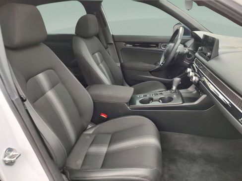 Used 2025 Honda Civic Sport image 29