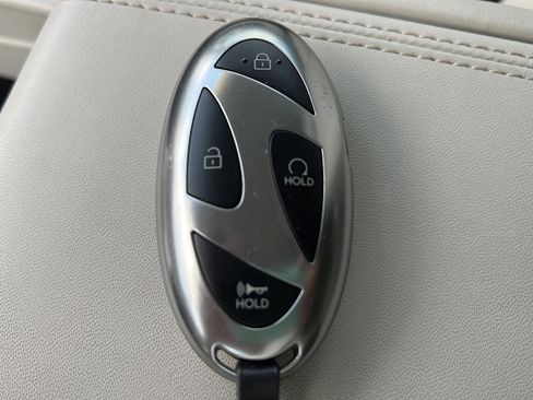 Used 2024 Hyundai Santa Fe SEL FWD image 27