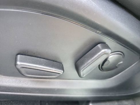 Used 2023 Ford Explorer XLT w/ Equipment Group 202A image 13