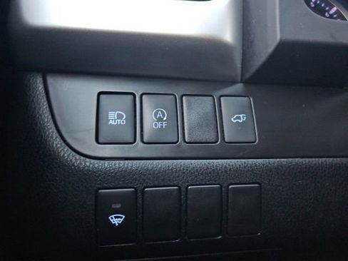 Used 2019 Toyota Highlander XLE image 47