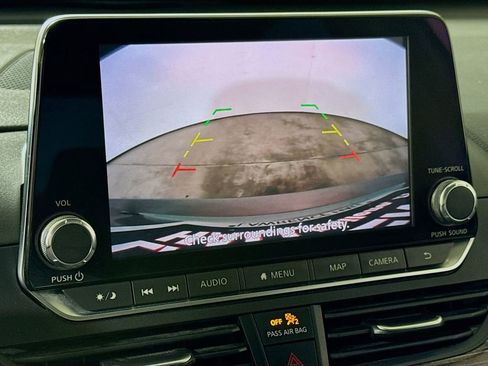 Used 2019 Nissan Altima 2.5 SL FWD image 12