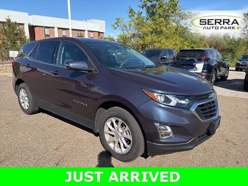 Used 2019 Chevrolet Equinox LT image 2