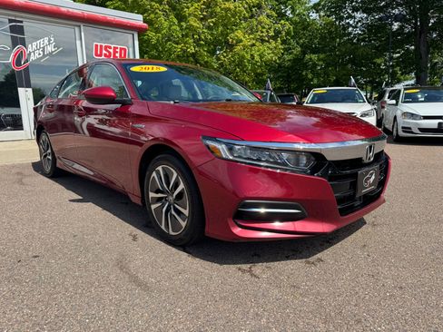 Used 2018 Honda Accord Hybrid image 2