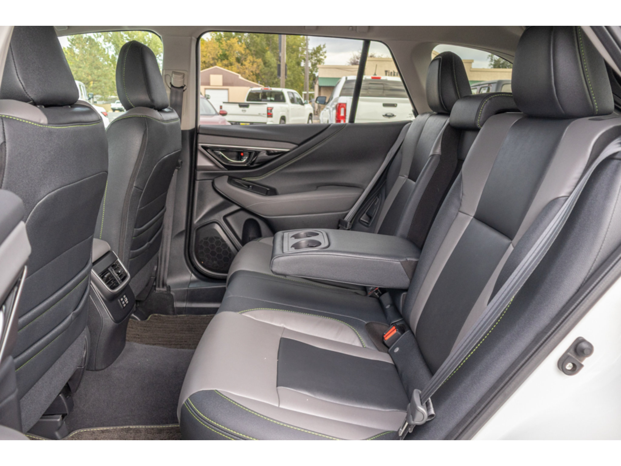 Certified 2025 Subaru Outback Onyx Edition AWD/4WD image 13